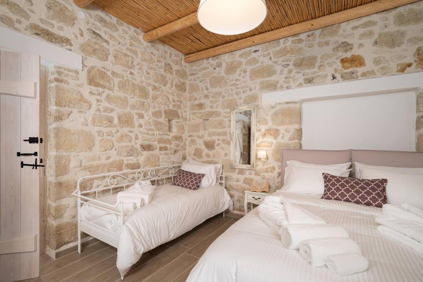 Physis Country House Near Matala Beach & Faistos Kouses Exterior foto